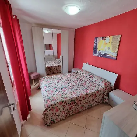 Casa Santa Lucia * سانتا تيريزا غالّورا